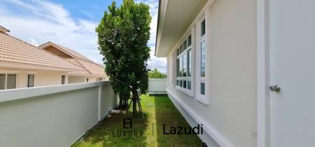 3 beds 3 baths 213 SQ.M iBreeze view Hua-Hin