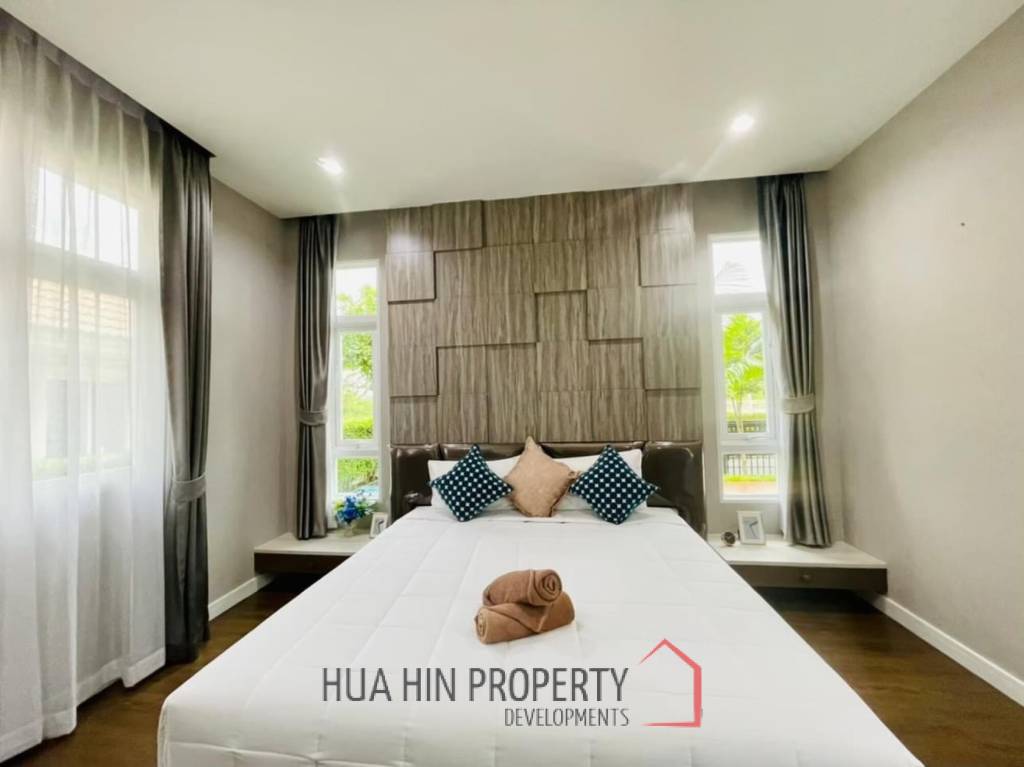 3 beds 3 baths 213 SQ.M iBreeze view Hua-Hin