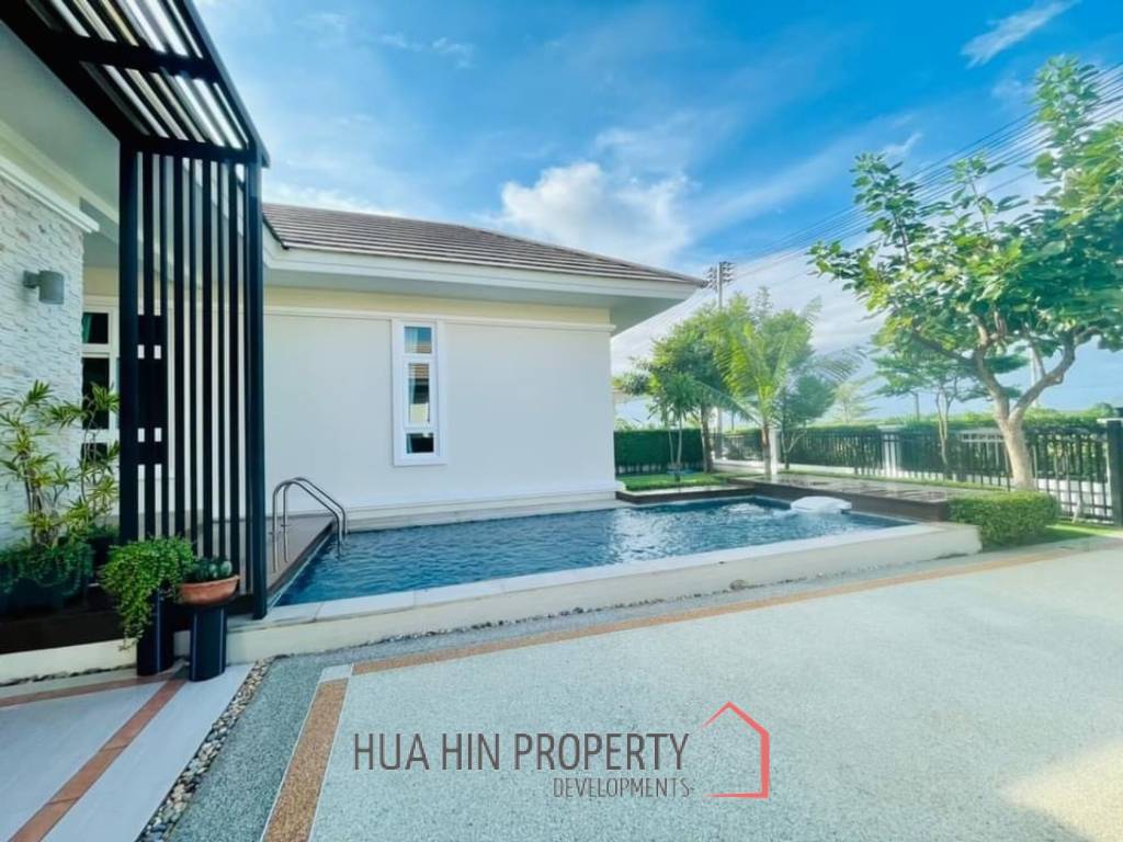 3 beds 3 baths 213 SQ.M iBreeze view Hua-Hin