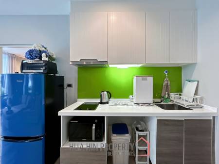 The Crest Santora : 2 Bedroom Condo With Pool Access