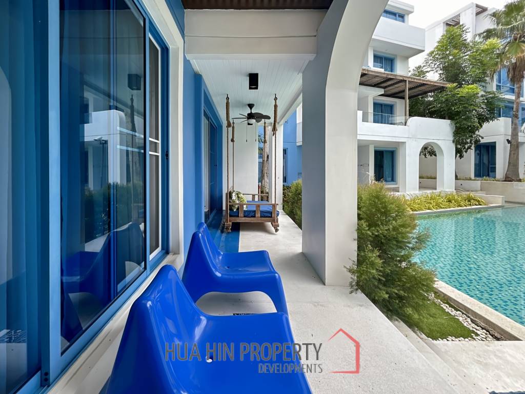 The Crest Santora : 2 Bedroom Condo With Pool Access
