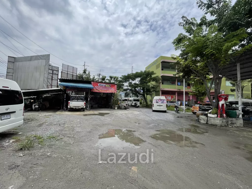 Commercial Building in Min Buri Bangkok for Sale