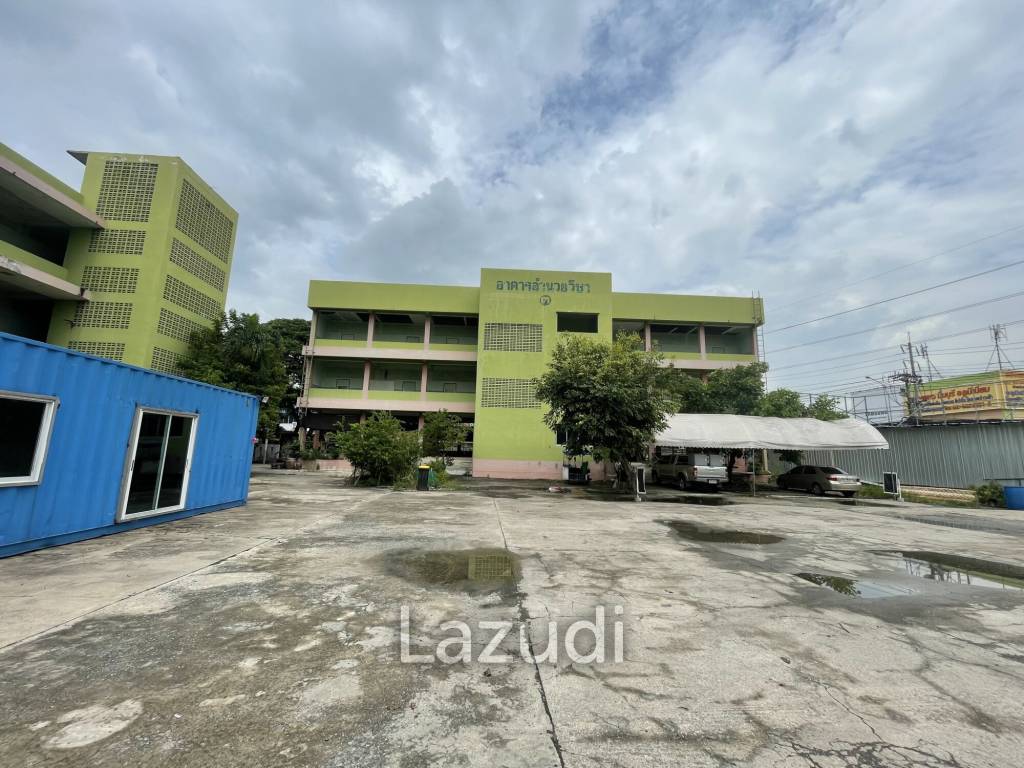 Commercial Building in Min Buri Bangkok for Sale