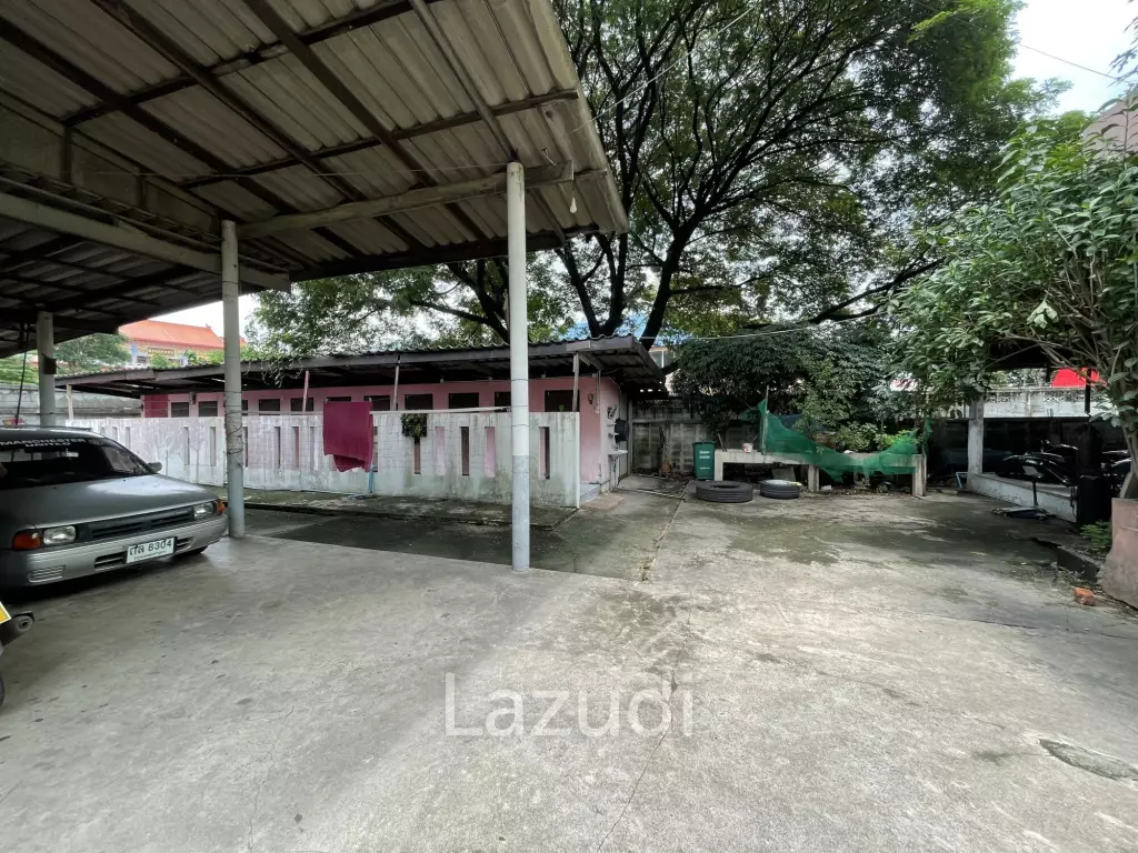 Commercial Building in Min Buri Bangkok for Sale