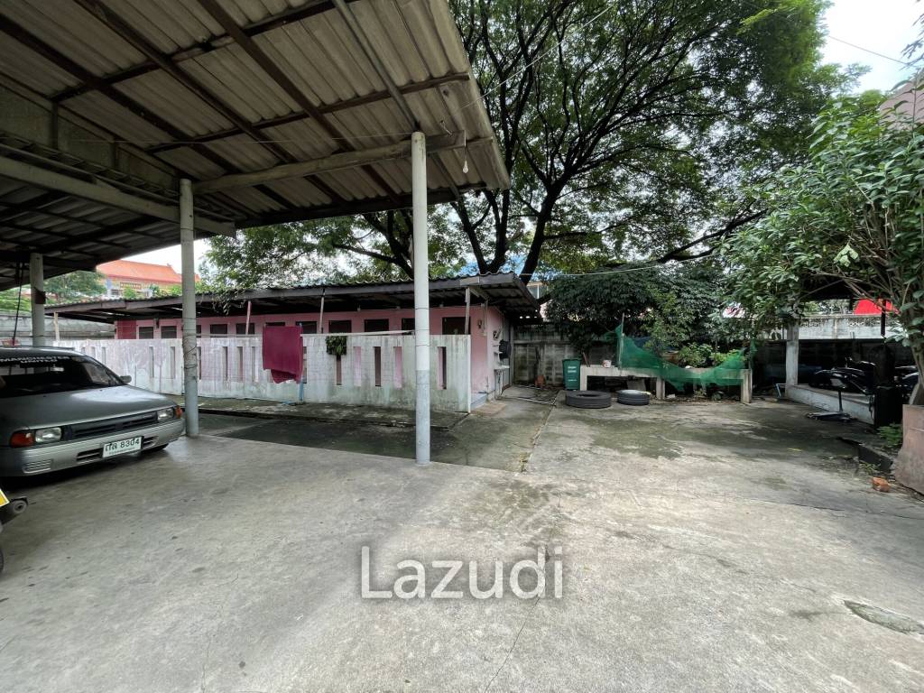 Commercial Building in Min Buri Bangkok for Sale