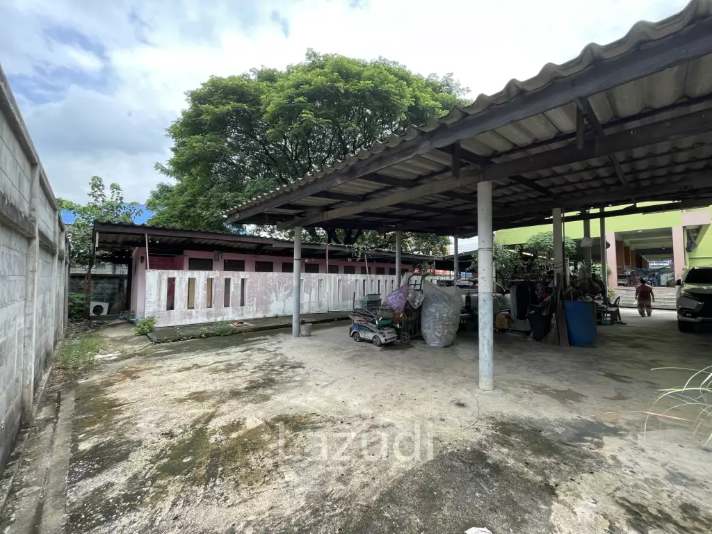 Commercial Building in Min Buri Bangkok for Sale