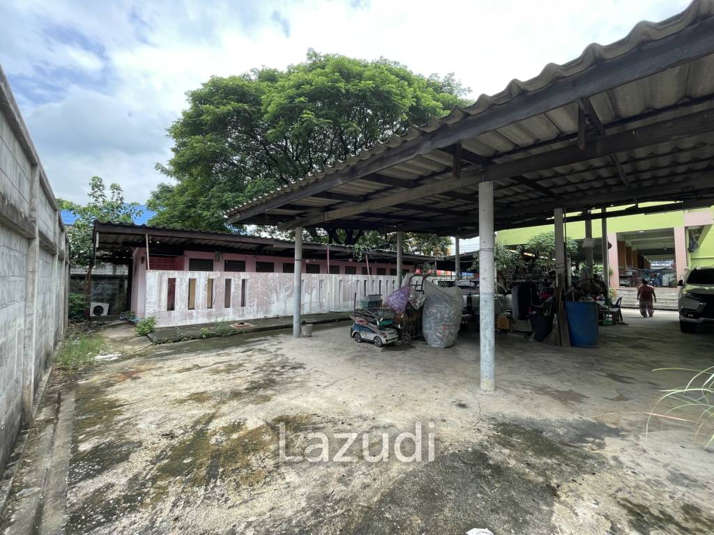 Commercial Building in Min Buri Bangkok for Sale