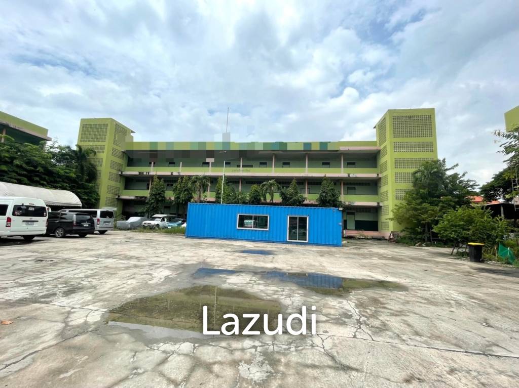 Commercial Building in Min Buri Bangkok for Sale