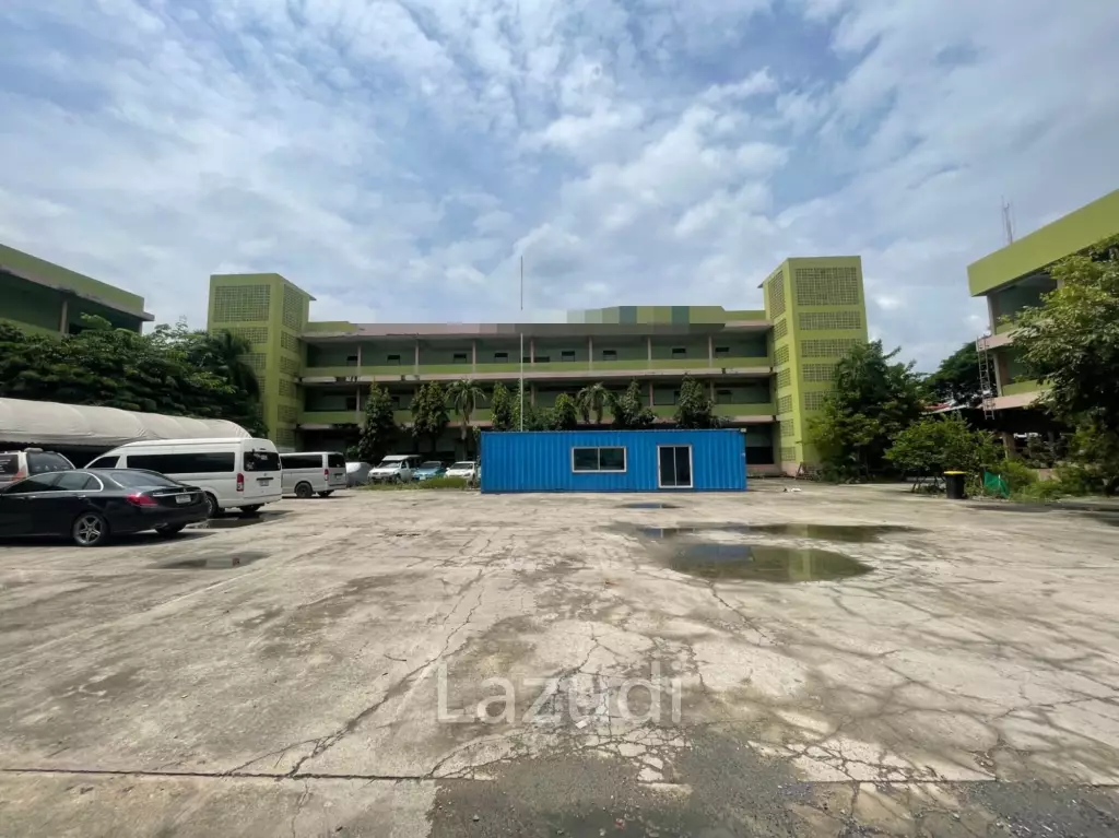 Commercial Building in Min Buri Bangkok for Sale