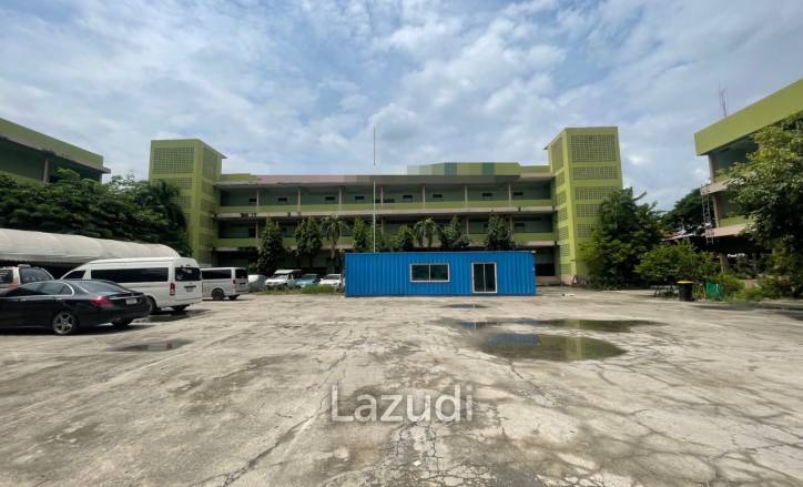 Commercial Building in Min Buri Bangkok for Sale