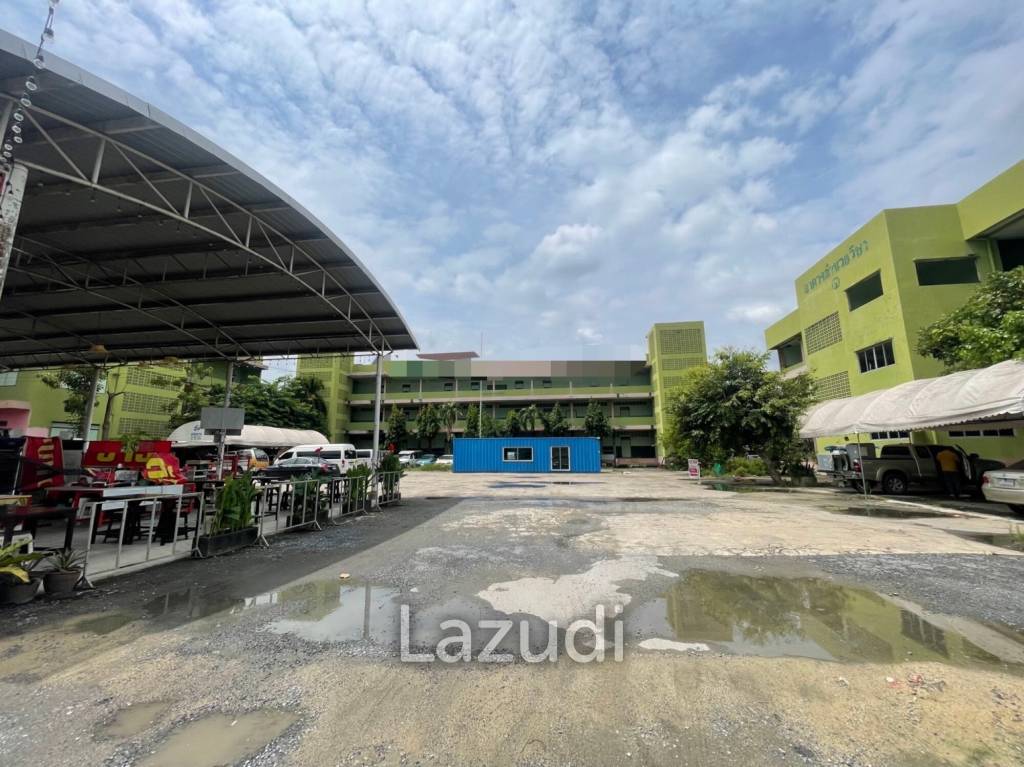 Commercial Building in Min Buri Bangkok for Sale