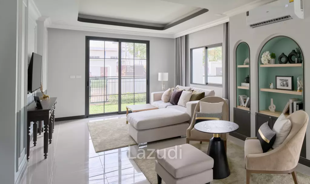 Luxury 4-Bed Detached Home in Bang Phli Yai