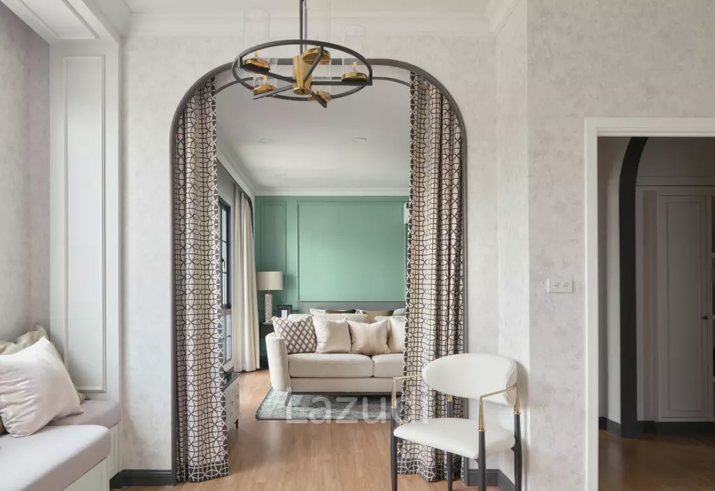 Luxury 4-Bed Detached Home in Bang Phli Yai