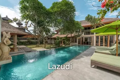 SPACIOUS NEO BALI CONTEMPORARY VILLA NEAR BATU BELIG BEACH