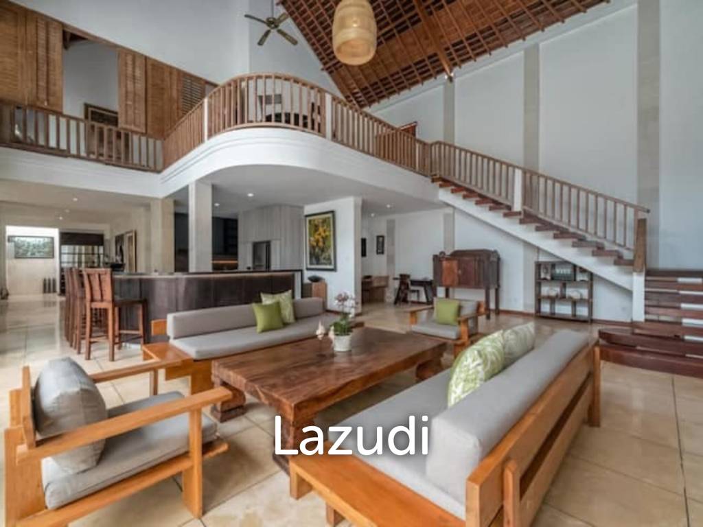 SPACIOUS NEO BALI CONTEMPORARY VILLA NEAR BATU BELIG BEACH