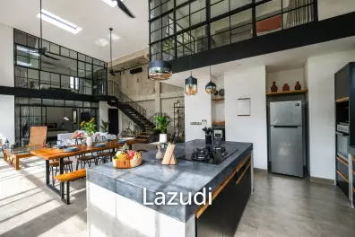 Luxurious Tropical Industrial Villa in Prime Canggu Area: A Tranquil Retreat Close to Canggu Beach