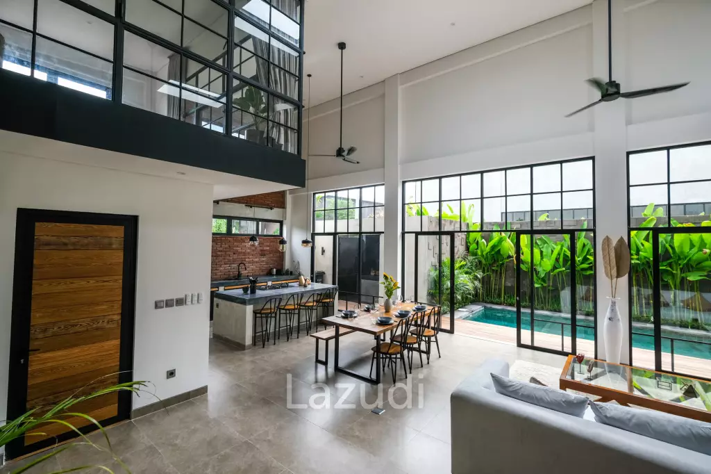 Luxurious Tropical Industrial Villa in Prime Canggu Area: A Tranquil Retreat Close to Canggu Beach