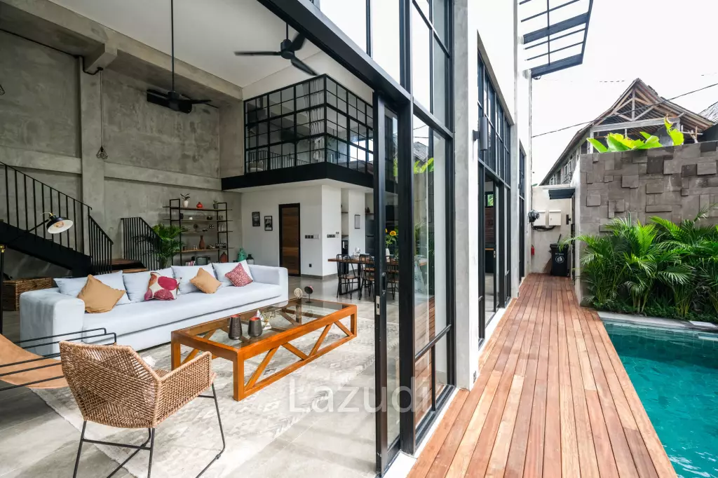 Luxurious Tropical Industrial Villa in Prime Canggu Area: A Tranquil Retreat Close to Canggu Beach