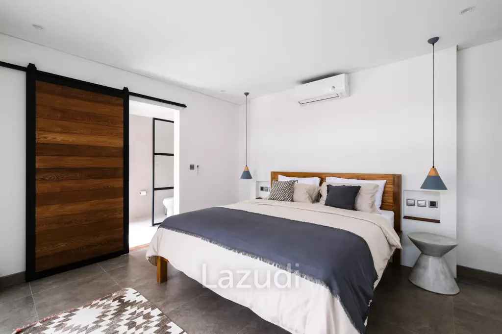 Luxurious Tropical Industrial Villa in Prime Canggu Area: A Tranquil Retreat Close to Canggu Beach