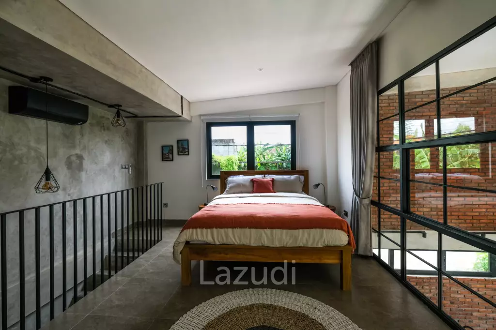 Luxurious Tropical Industrial Villa in Prime Canggu Area: A Tranquil Retreat Close to Canggu Beach