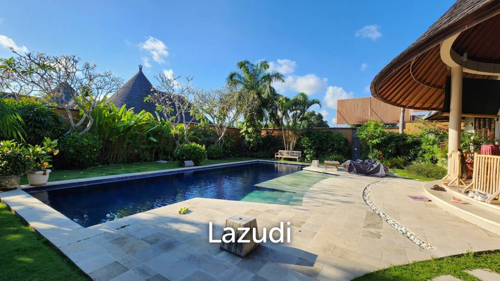 EXCLUSIVE BALINESE CONTEMPORARY VILLA IN PRESTIGIOUS PETITENGET