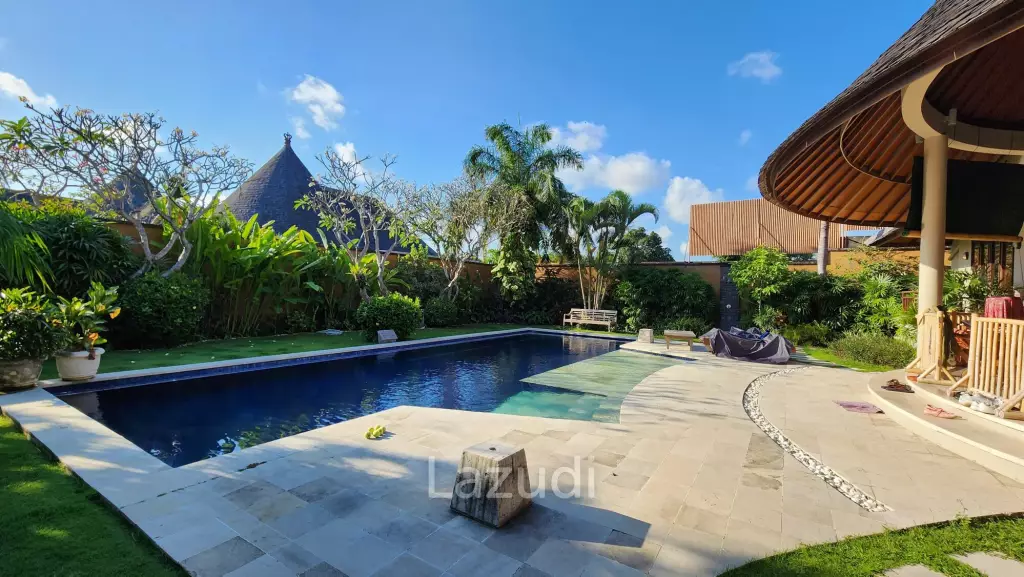 EXCLUSIVE BALINESE CONTEMPORARY VILLA IN PRESTIGIOUS PETITENGET