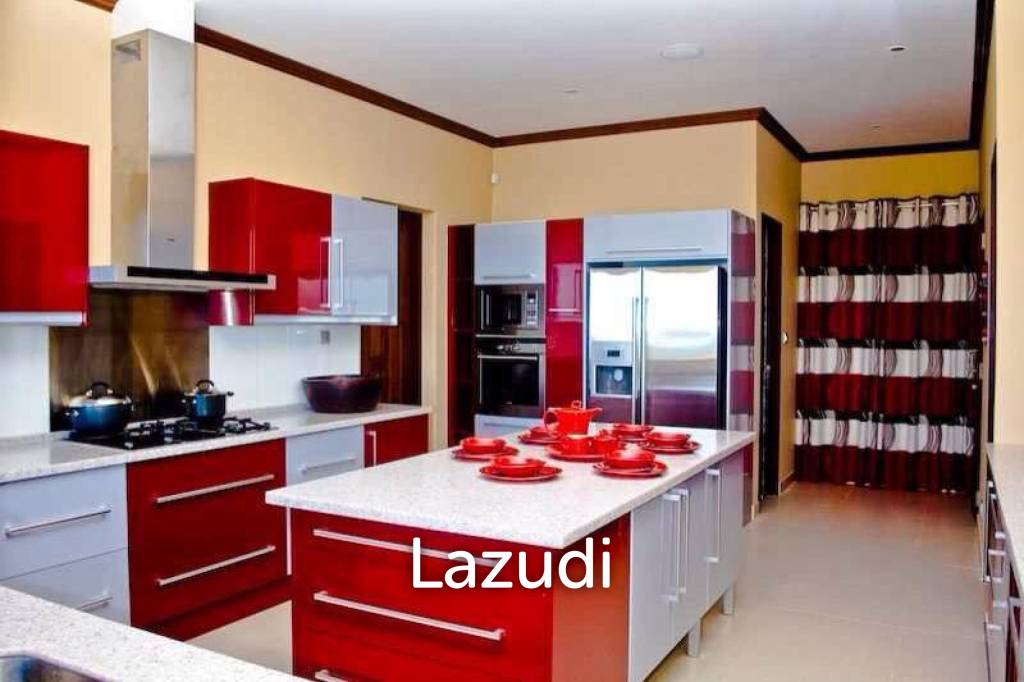 Luxury 5-Bedroom Mansion with Panoramic Sea and Lake Views – Chaweng