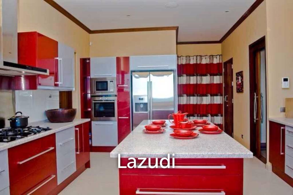 Luxury 5-Bedroom Mansion with Panoramic Sea and Lake Views – Chaweng