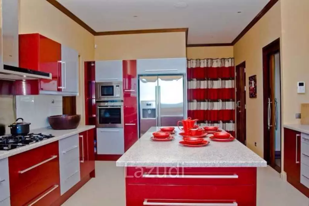 Luxury 5-Bedroom Mansion with Panoramic Sea and Lake Views – Chaweng