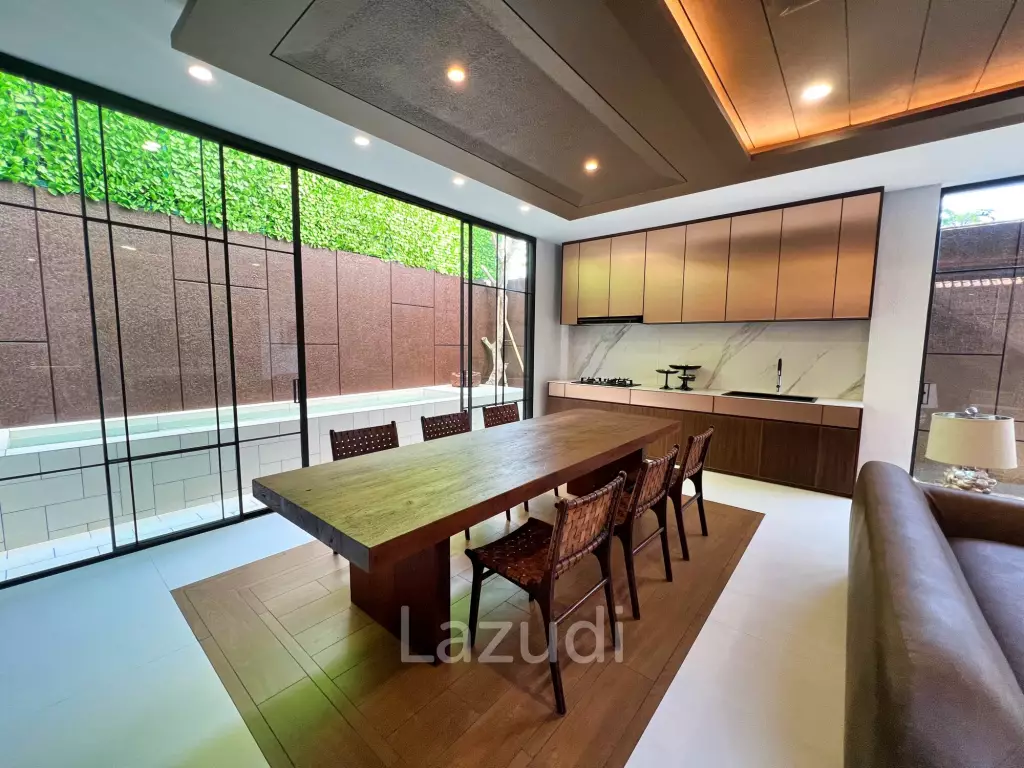 SPACIOUS 4-BEDROOM VILLA IN KEROBOKAN WITH RICE FIELD VIEWS