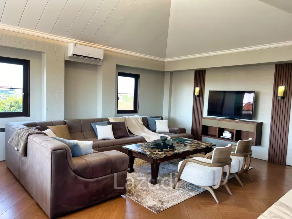SPACIOUS 4-BEDROOM VILLA IN KEROBOKAN WITH RICE FIELD VIEWS
