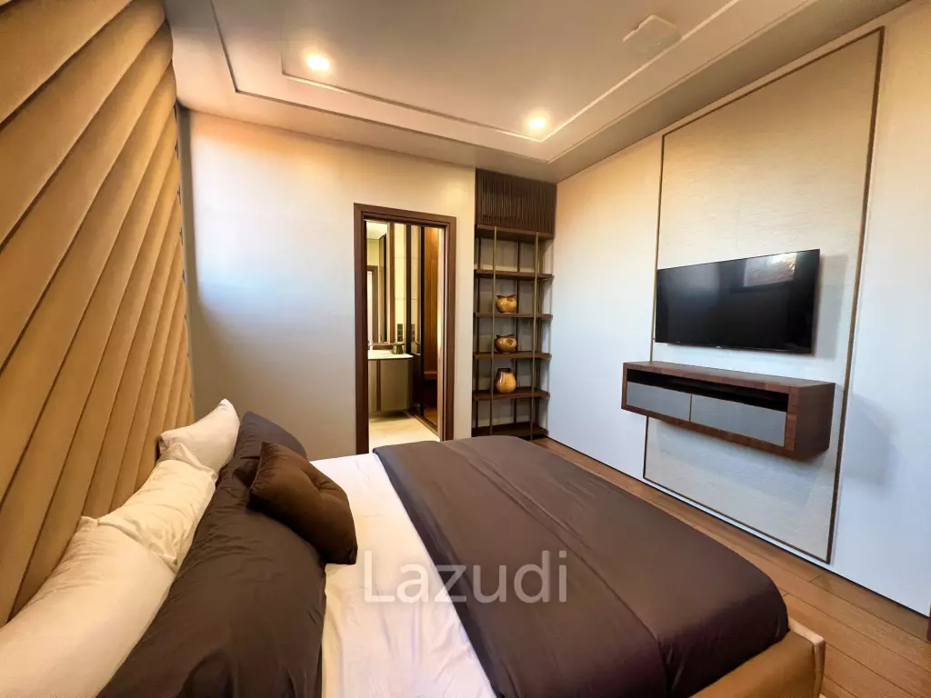 SPACIOUS 4-BEDROOM VILLA IN KEROBOKAN WITH RICE FIELD VIEWS