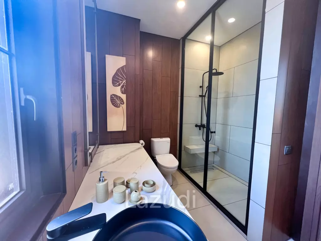 SPACIOUS 4-BEDROOM VILLA IN KEROBOKAN WITH RICE FIELD VIEWS