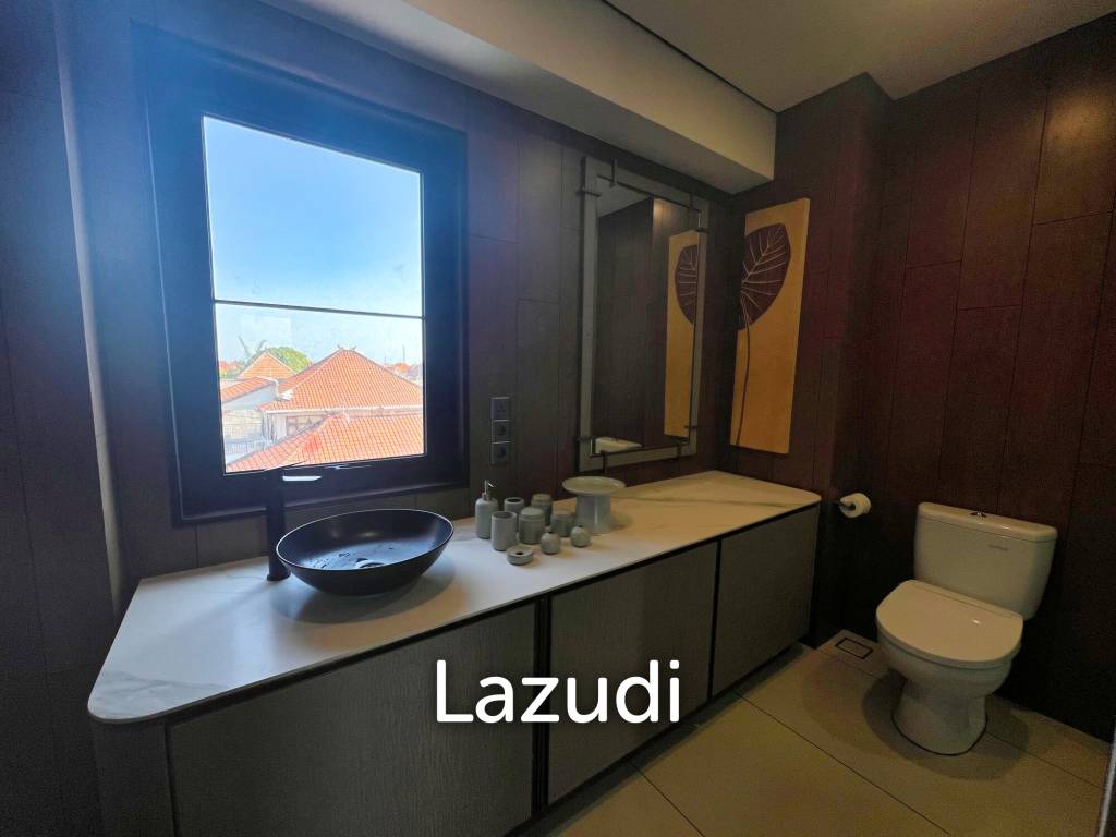 SPACIOUS 4-BEDROOM VILLA IN KEROBOKAN WITH RICE FIELD VIEWS