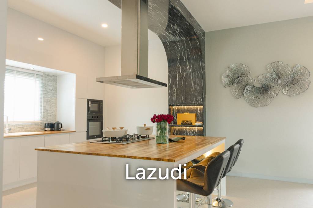 Elegant 5-Bedroom Villa with Pool in Thap Tai