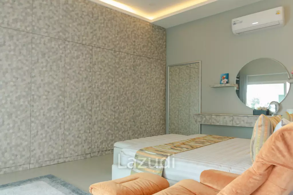 Elegant 5-Bedroom Villa with Pool in Thap Tai