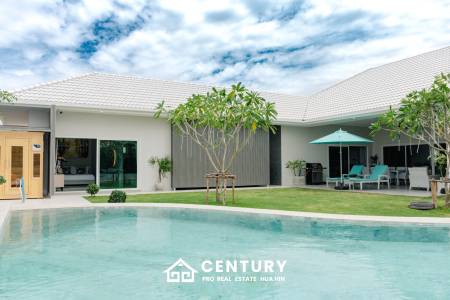 Elegant 5-Bedroom Villa with Pool in Thap Tai