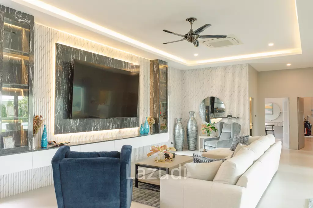 Elegant 5-Bedroom Villa with Pool in Thap Tai