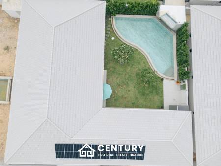 Elegant 5-Bedroom Villa with Pool in Thap Tai