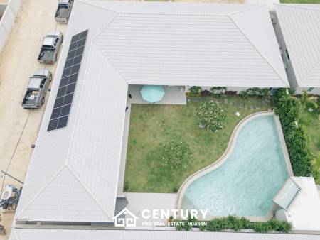 Elegant 5-Bedroom Villa with Pool in Thap Tai