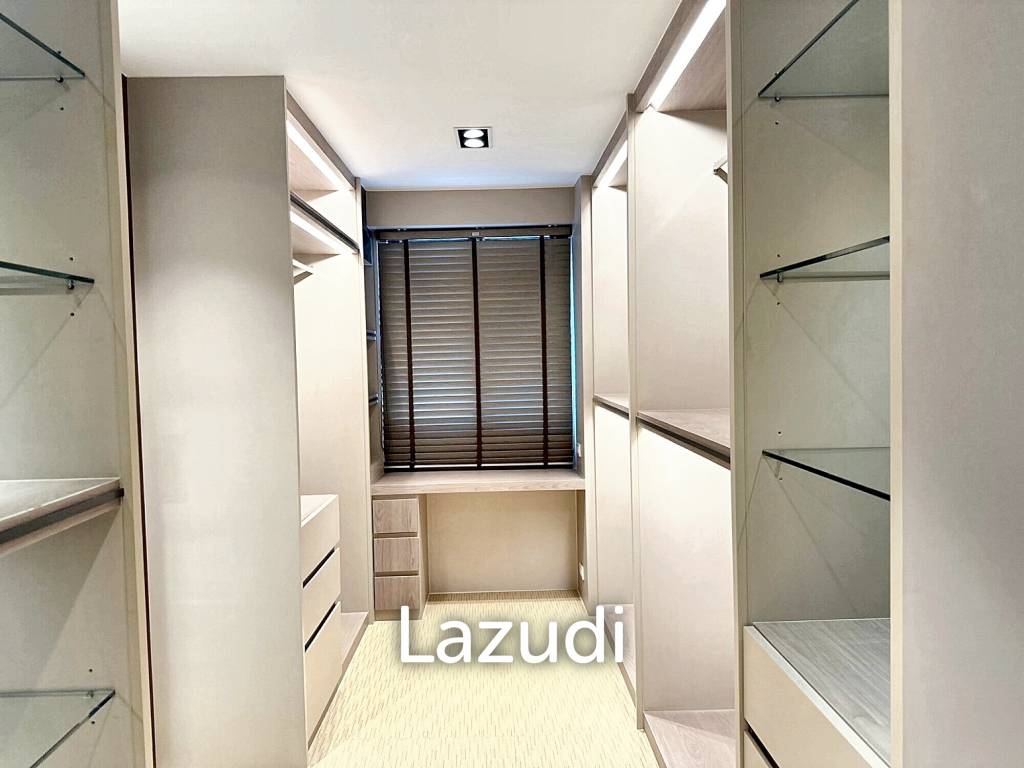 4 Bedroom 3 Bathroom 374 SQ.M Ploenchit Terrace