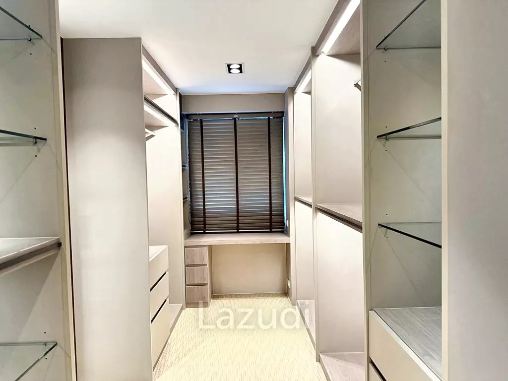 4 Bedroom 3 Bathroom 374 SQ.M Ploenchit Terrace