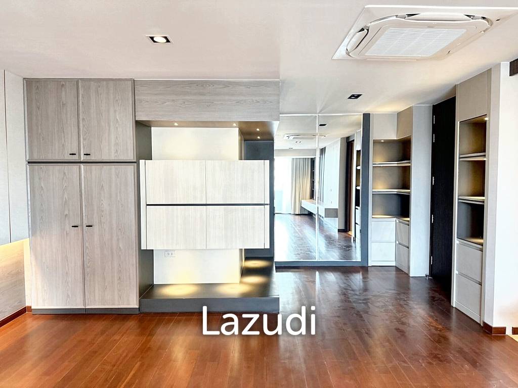 4 Bedroom 3 Bathroom 374 SQ.M Ploenchit Terrace
