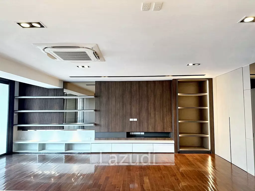 4 Bedroom 3 Bathroom 374 SQ.M Ploenchit Terrace