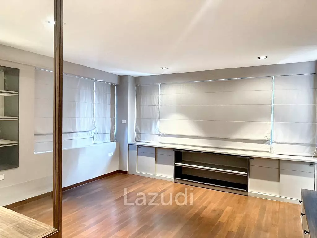 4 Bedroom 3 Bathroom 374 SQ.M Ploenchit Terrace