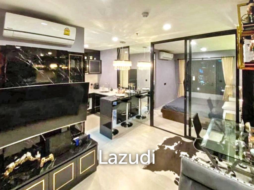 1 Bedroom 1 Bathroom 35 SQ.M at Life Asoke