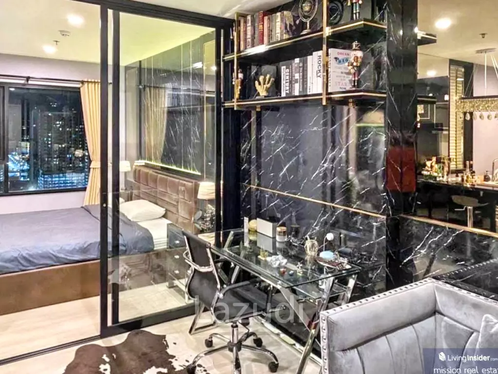 1 Bedroom 1 Bathroom 35 SQ.M at Life Asoke
