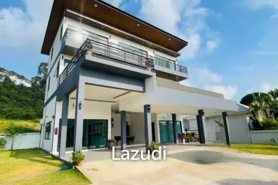 Luxury Modern 5-Bedroom Villa in Bo Phut Ko Samui