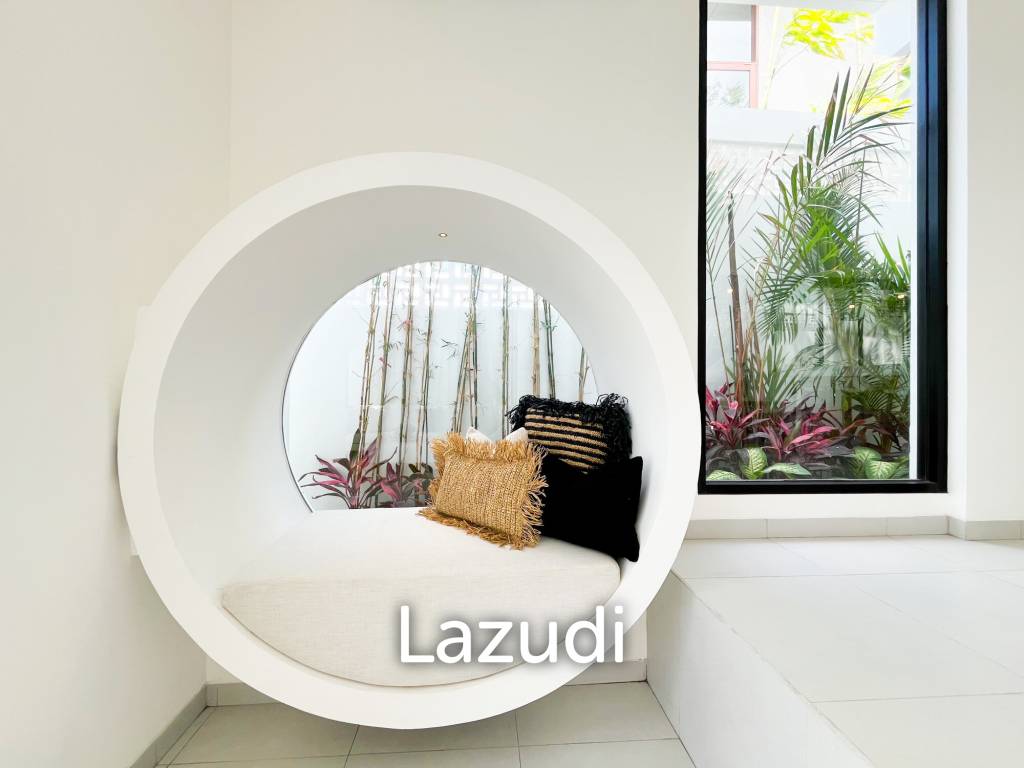 Ultra-Modern villa Situated beachside Pererenan with 44-year lease