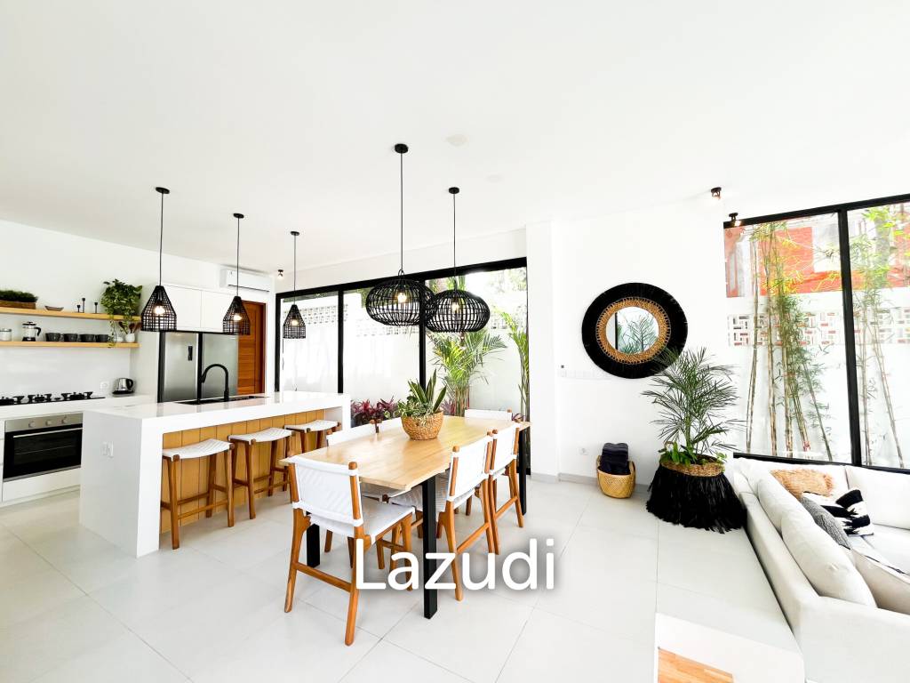 Ultra-Modern villa Situated beachside Pererenan with 44-year lease